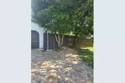 18611 SW 61st Ct, Southwest Ranches, FL 33332 - Photo 7