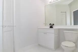 17125 N Bay Rd, Sunny Isles Beach, FL 33160 - Photo 37