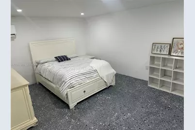 1725 NW 9th Ave #Studio, Fort Lauderdale, FL 33311 - Photo 5