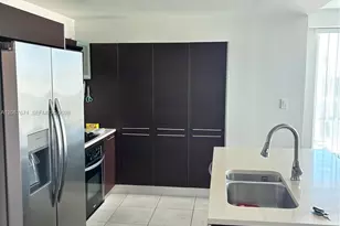 1900 N Bayshore Dr, Miami, FL 33132 - Photo 3