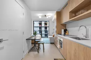 11 NE 6th St, Miami, FL 33132 - Photo 1