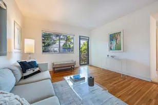 945 10th St, Miami Beach, FL 33139 - Photo 13