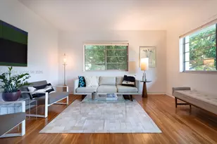945 10th St, Miami Beach, FL 33139 - Photo 3
