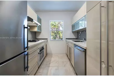945 10th St #3, Miami Beach, FL 33139 - Photo 5