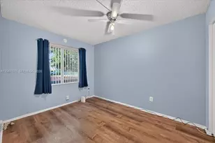 8601 SW 16th St, Pembroke Pines, FL 33025 - Photo 27