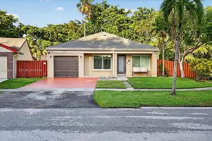 8601 SW 16th St, Pembroke Pines, FL 33025 - Photo 1