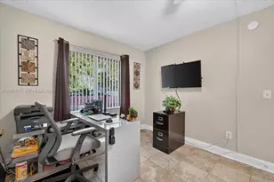 8601 SW 16th St, Pembroke Pines, FL 33025 - Photo 25