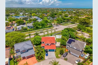 8611 SW 207th Ter, Cutler Bay, FL 33189 - Photo 7