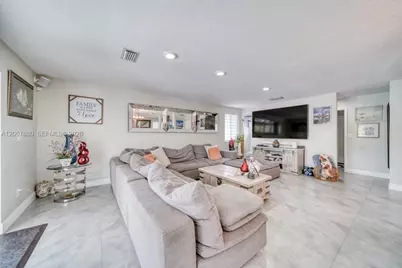8611 SW 207th Ter, Cutler Bay, FL 33189 - Photo 19