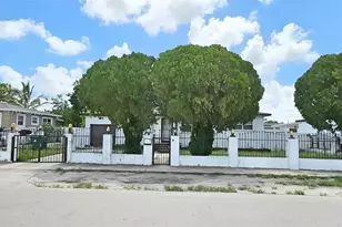 18011 NW 6th Pl, Miami Gardens, FL 33169 - Photo 3