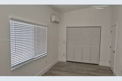 111 NE 45th St, Oakland Park, FL 33334 - Photo 15