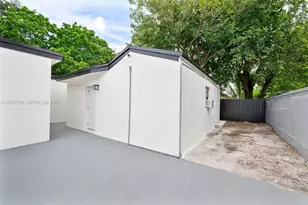 1521 NW 33rd St, Miami, FL 33142 - Photo 17