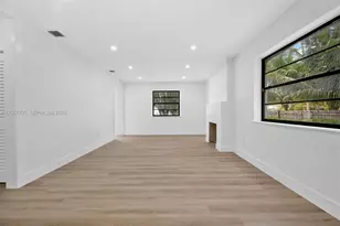 1521 NW 33rd St, Miami, FL 33142 - Photo 5