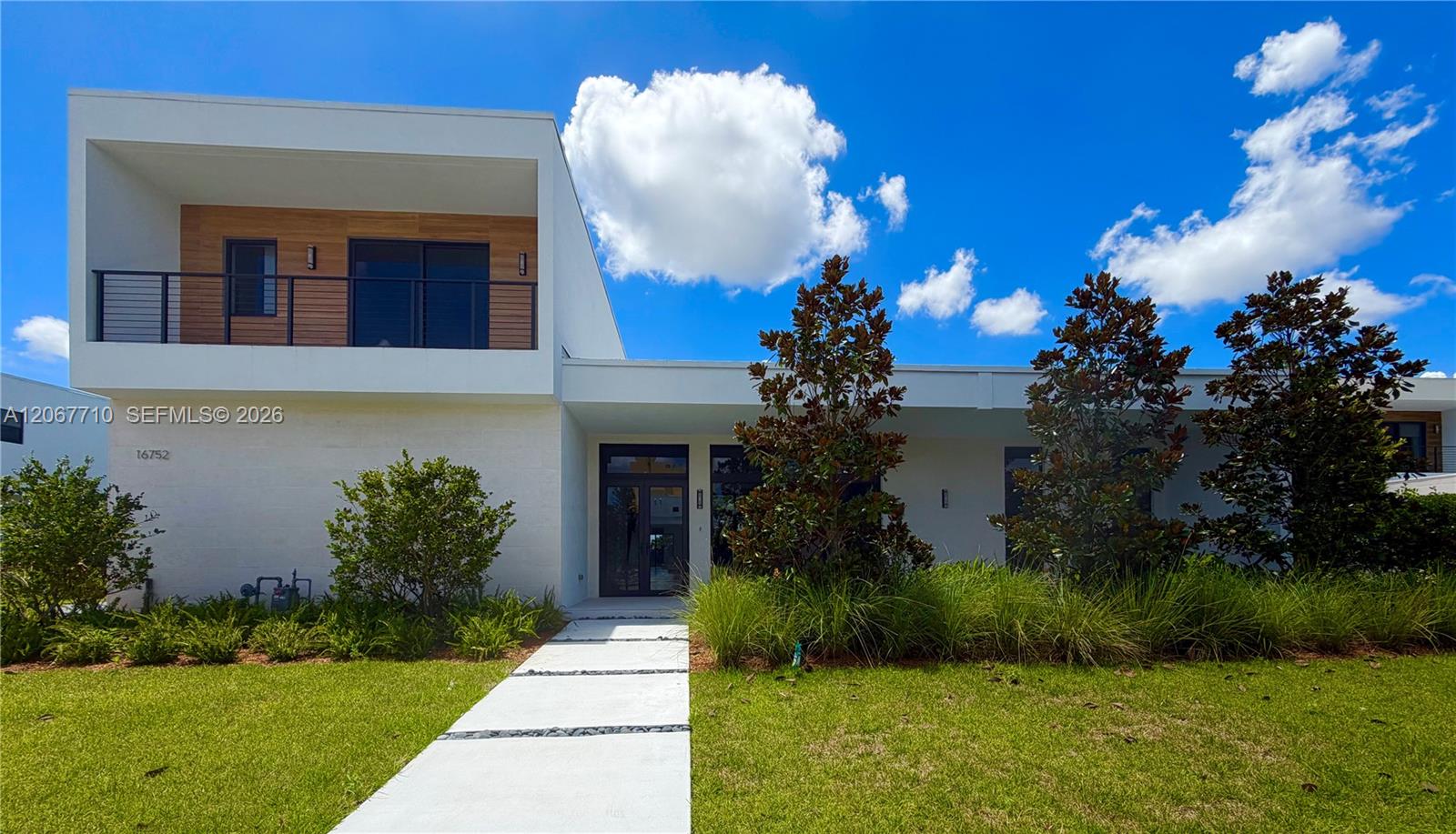16752 S Botaniko Dr S - 16752 S Botaniko Dr S, Weston, FL 33326 Luxury Property | Jose Angel Pina