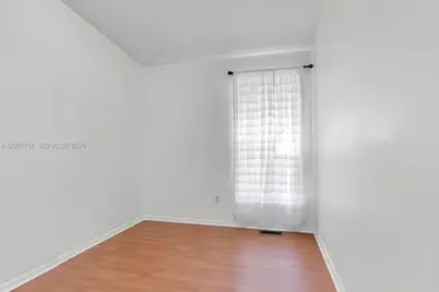 6760 NW 186th Ter, Hialeah, FL 33015 - Photo 21