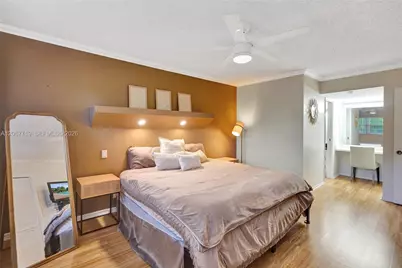 605 Oaks Dr #504, Pompano Beach, FL 33069 - Photo 13