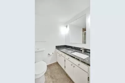 605 Oaks Dr #504, Pompano Beach, FL 33069 - Photo 15
