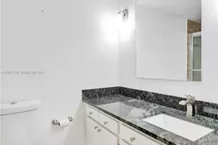 605 Oaks Dr, Pompano Beach, FL 33069 - Photo 15