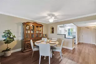 605 Oaks Dr, Pompano Beach, FL 33069 - Photo 7