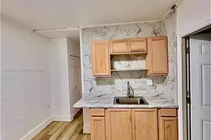 1318 NW 34th St, Miami, FL 33142 - Photo 19