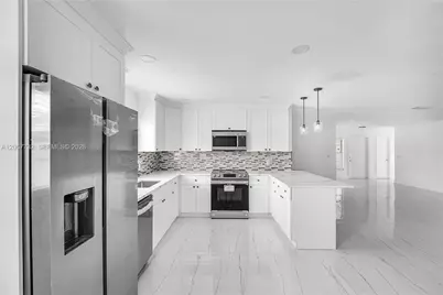 9242 SW 18th Rd, Boca Raton, FL 33428 - Photo 11