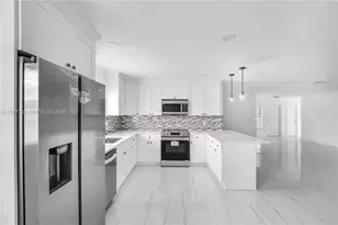 9242 SW 18th Rd, Boca Raton, FL 33428 - Photo 11