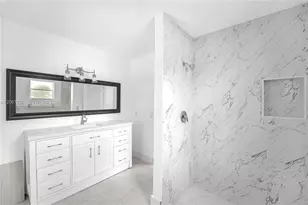 9242 SW 18th Rd, Boca Raton, FL 33428 - Photo 15
