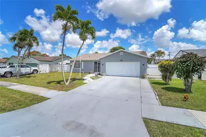9242 SW 18th Rd, Boca Raton, FL 33428 - Photo 3