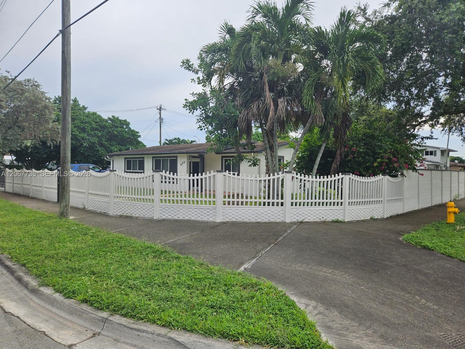 695 W 76th St - 695 W 76th St, Hialeah, FL 33014 Luxury Property | Jose Angel Pina