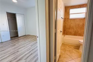 946 Bay Dr, Miami Beach, FL 33141 - Photo 25