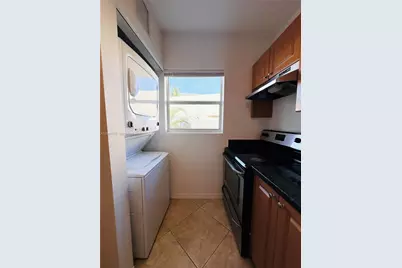 946 Bay Dr #12, Miami Beach, FL 33141 - Photo 15