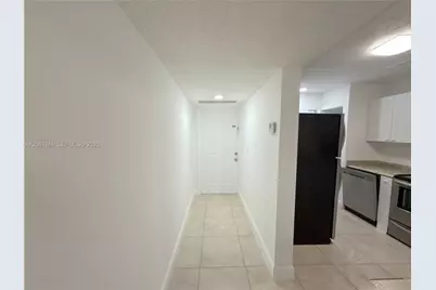 7801 S Colony Cir S #202, Tamarac, FL 33321 - Photo 5