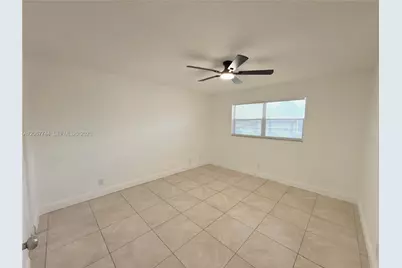 7801 S Colony Cir S #202, Tamarac, FL 33321 - Photo 9