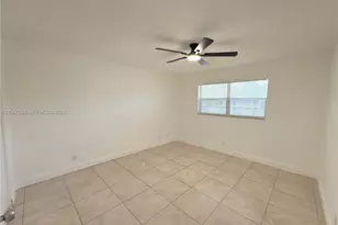 7801 S Colony Cir S, Tamarac, FL 33321 - Photo 9