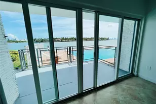946 Bay Dr, Miami Beach, FL 33141 - Photo 3
