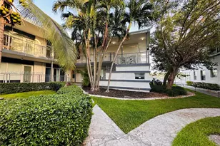 946 Bay Dr, Miami Beach, FL 33141 - Photo 25