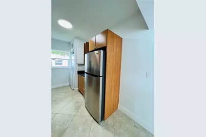 946 Bay Dr #7, Miami Beach, FL 33141 - Photo 13