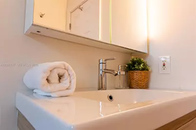1431 Lincoln Ter #1, Miami Beach, FL 33139 - Photo 27
