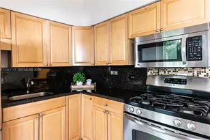 1431 Lincoln Terrace, Miami Beach, FL 33139 - Photo 11