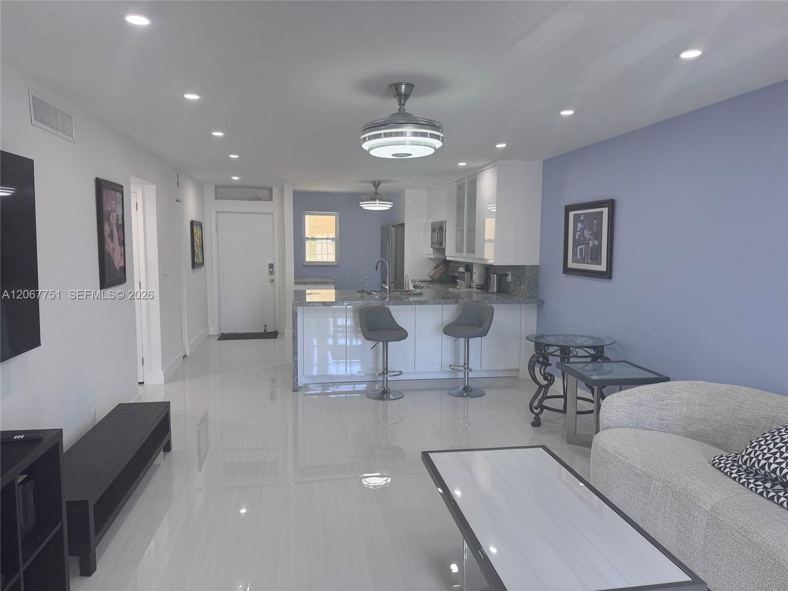 410 SE 2nd St #223 - 410 SE 2nd St #223, Hallandale Beach, FL 33009 Luxury Property | Jose Angel Pina