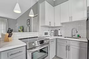 1431 Lincoln Terrace, Miami Beach, FL 33139 - Photo 15