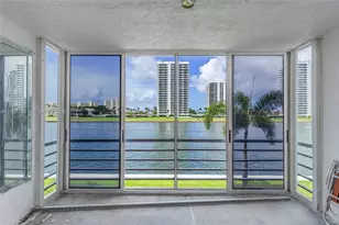 28 Yacht Club Dr, North Palm Beach, FL 33408 - Photo 3