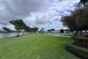 10651 NW 1st St, Pembroke Pines, FL 33026 - Photo 59