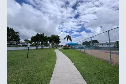 10651 NW 1st St #10651, Pembroke Pines, FL 33026 - Photo 55