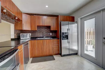 9874 Hammocks Blvd #108-49, Miami, FL 33196 - Photo 13