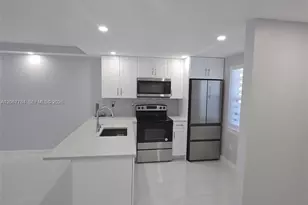 9440 Fontainebleau Blvd, Miami, FL 33172 - Photo 5