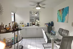 540 NW 99th Pl, Miami, FL 33172 - Photo 5