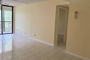 6751 N University Dr, Tamarac, FL 33321 - Photo 7