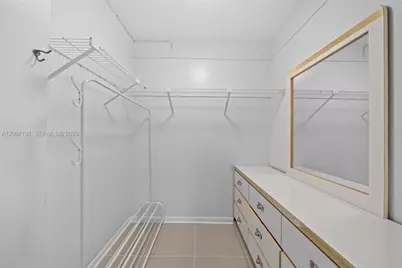 17021 N Bay Rd #425, Sunny Isles Beach, FL 33160 - Photo 13