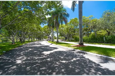 2214 NW 39th Ave, Coconut Creek, FL 33066 - Photo 39